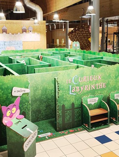 labyrinthe géant en re-board pour enfants